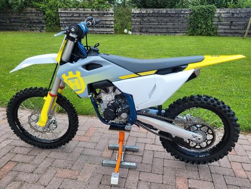 Husqvarna FC 250 2024 . 4,3 uur. ZGAN, Motoren, Motoren | Husqvarna, Bedrijf, Crossmotor, Ophalen