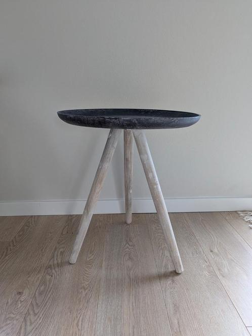 Stijlvolle bijzettafel - hout met stenen blad, Huis en Inrichting, Tafels | Bijzettafels, Zo goed als nieuw, Rond, 45 tot 60 cm