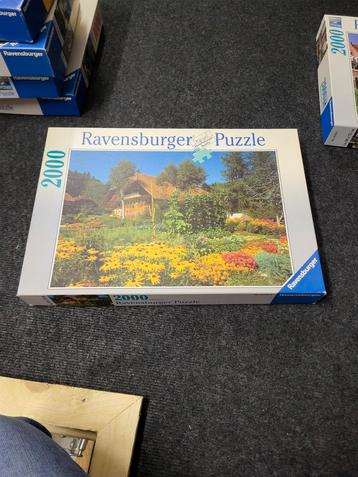2x ravensburger puzzle 2000 stukjes.  beschikbaar voor biedingen