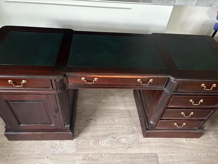 Engels bureau met groen lederen inleg, Huis en Inrichting, Bureaus, Gebruikt, Bureau, Ophalen