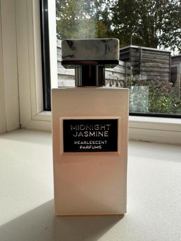 Pearlescent. Midnight jasmine 50ml beschikbaar voor biedingen