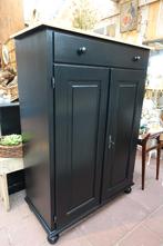 Zwarte meidenkast, Ophalen, Zo goed als nieuw