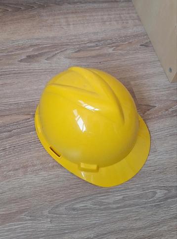 Gele Bouwhelm - Veiligheid Eerst! beschikbaar voor biedingen