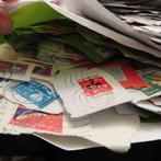 decemberzegels 2011/2013/14/15/16 kilowaar 750 stuks e.m., Postzegels en Munten, Verzenden