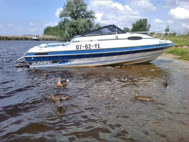 Te koop Sunbird 198, Watersport en Boten, Speedboten, Gebruikt, 3 tot 6 meter, Benzine, 120 tot 200 pk, Polyester, Binnenboordmotor