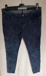 Mooie donker blauwe stretch jeans in maat 44., W33 - W36 (confectie 42/44), Blauw, Zo goed als nieuw, Verzenden