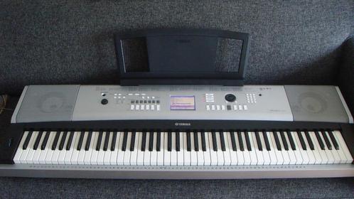 Yamaha DGX-520 Portable Grand met onderstel (van €250,voor.., Muziek en Instrumenten, Piano's, Gebruikt, Piano, Zwart, Digitaal
