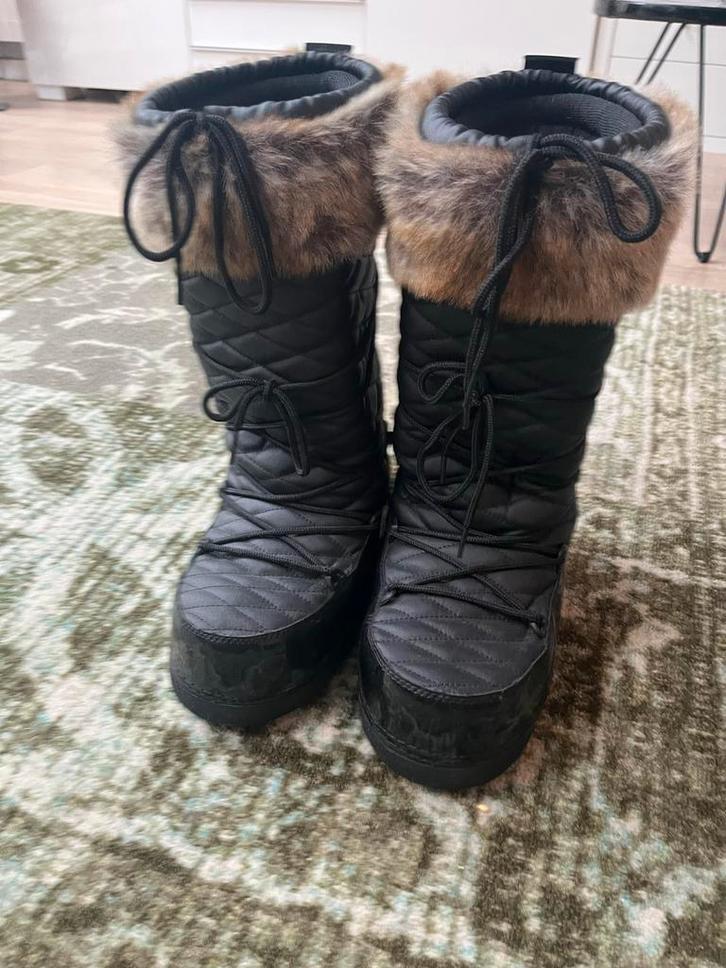 Barts snowboots zwart maat 39/40 (valt als 41), Kleding | Dames, Schoenen, Zo goed als nieuw, Snowboots, Zwart, Ophalen