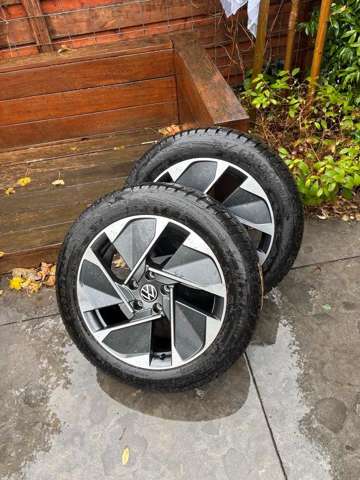 VW ID3 4x Winterbanden met Velgen - 1 Seizoen, Auto-onderdelen, Banden en Velgen, Banden en Velgen, Winterbanden, 18 inch, 215 mm