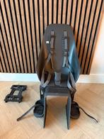 Zwarte fietsstoel achterzitje Urban Iki incl opzetdrager!, Fietsen en Brommers, Fietsaccessoires | Fietsstoeltjes, Achterzitje