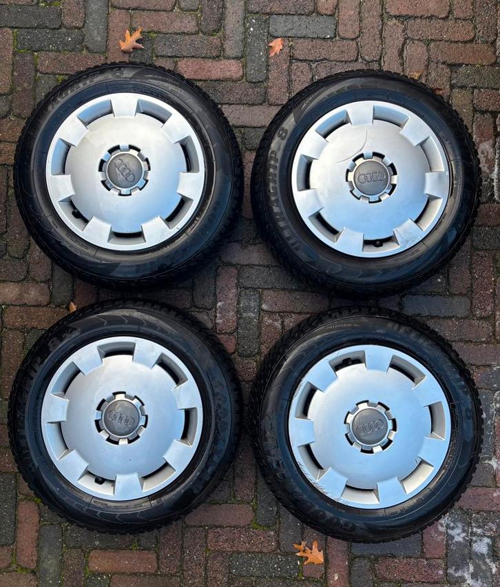 Stalen 15 inch velgen met winterbanden, incl Audi wieldoppen, Auto-onderdelen, Banden en Velgen, Banden en Velgen, Winterbanden