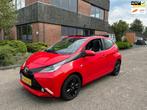 Toyota Aygo 1.0 VVT-i x-cite Schuifdak Boekjes Camera N.A.P, Voorwielaandrijving, Stof, Gebruikt, Euro 6