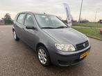 Fiat Punto 1.2 Young Airco Velg 2Eigenaar MET NEW APK Elek.p, Auto's, Fiat, Voorwielaandrijving, Gebruikt, 1242 cc, 4 cilinders