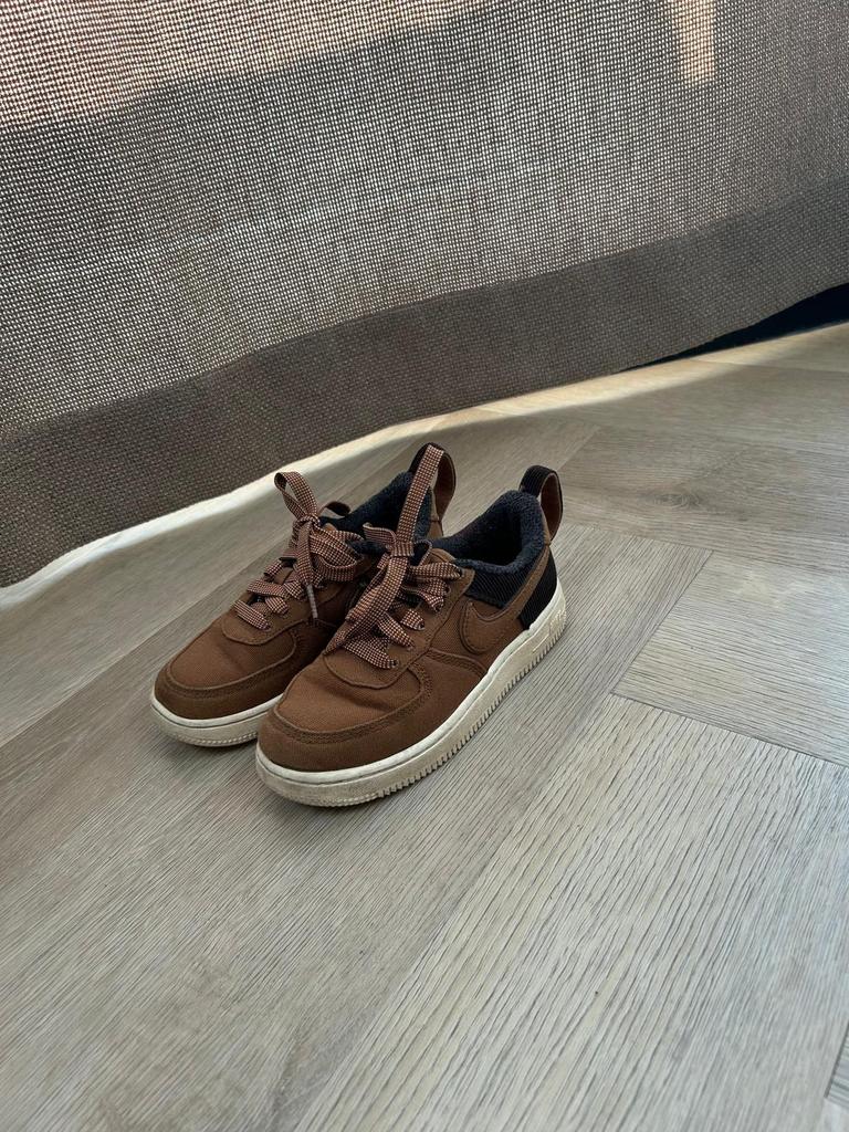 Nike air force 1 bruin maat 31, Ophalen, Schoentjes, Zo goed als nieuw, Jongetje
