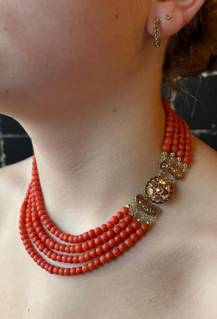 Bloedkoraal antieke ketting fraai 14k slot goud dames, Sieraden, Tassen en Uiterlijk, Antieke sieraden, Ketting, Goud, Met edelsteen