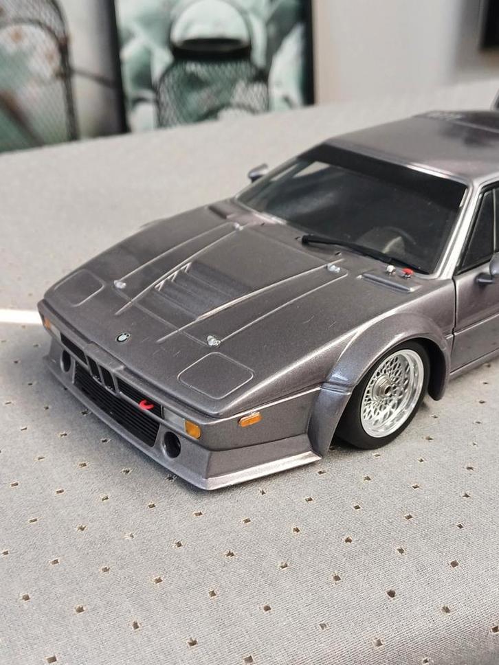 MiniChamps 1/18 BMW M1 E26 Procar Ombouw, Hobby en Vrije tijd, Modelauto's | 1:18, Zo goed als nieuw, Auto, MiniChamps, Ophalen