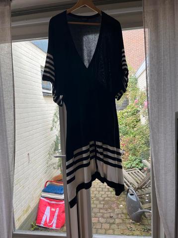 Zwarte jurk Hebbeding maat 2 (42-44) beschikbaar voor biedingen
