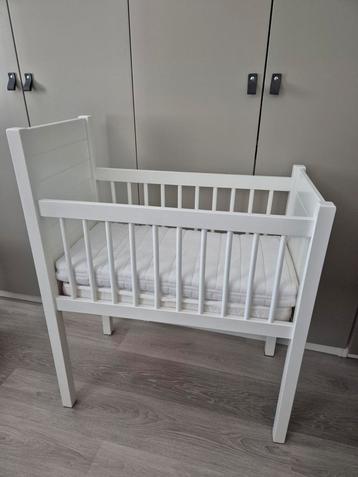 Kidsmill wieg cosleeper wit 'Noa' incl 2 kwaliteit matrasjes beschikbaar voor biedingen