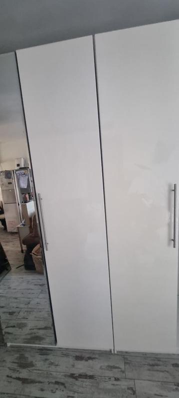 Witte Ikea Pax kast set 2 x 58x100x236 cm beschikbaar voor biedingen