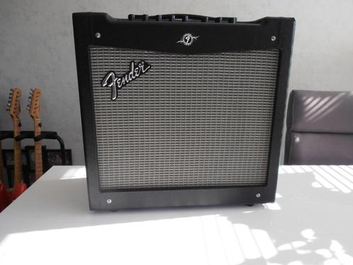 Fender Mustang II V.2, Muziek en Instrumenten, Versterkers | Bas en Gitaar, Zo goed als nieuw, Gitaar, Minder dan 50 watt, Ophalen