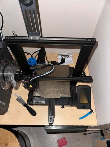 Ender 3 v2 neo met extra Z-as beschikbaar voor biedingen