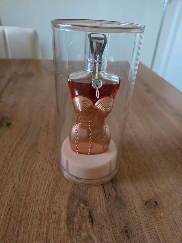 Jean Paul Gaultier Classique Parfum, Verzamelen, Parfumverzamelingen, Parfumfles, Gevuld, Ophalen of Verzenden