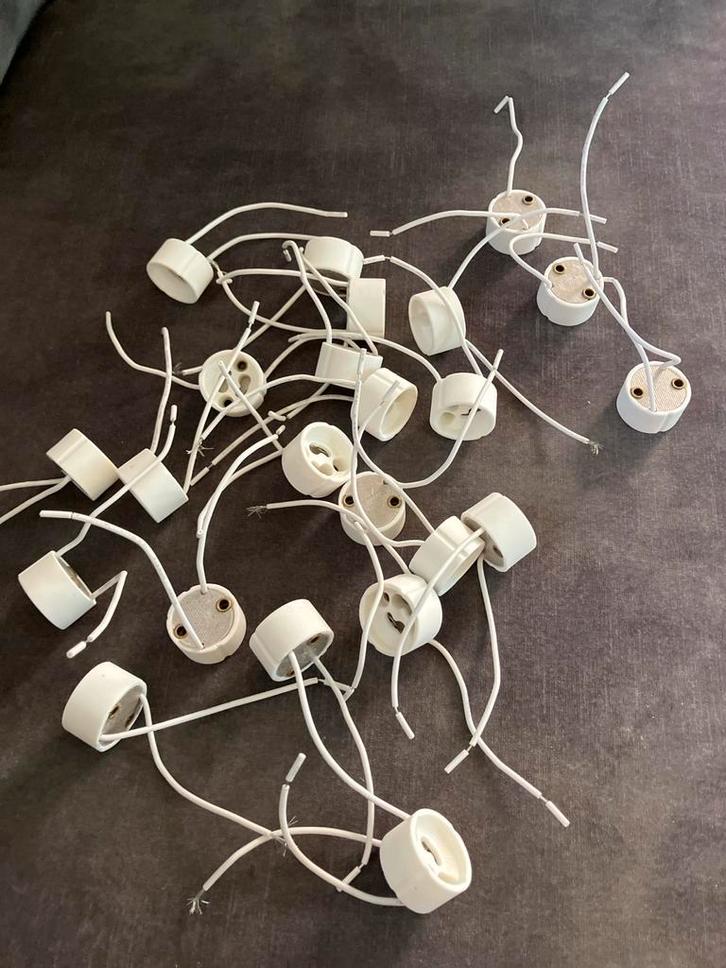 22x Nieuwe GU10 Fitting, Doe-het-zelf en Verbouw, Elektra en Kabels, Nieuw, Overige typen, Ophalen of Verzenden