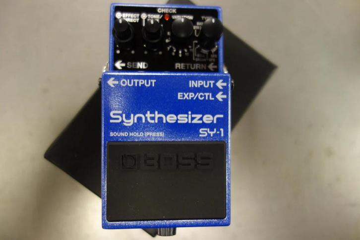 Boss SY-1 Synthesizer Pedal, Muziek en Instrumenten, Effecten, Zo goed als nieuw, Overige typen, Ophalen of Verzenden