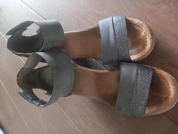 Rieker sandalen 37  beschikbaar voor biedingen