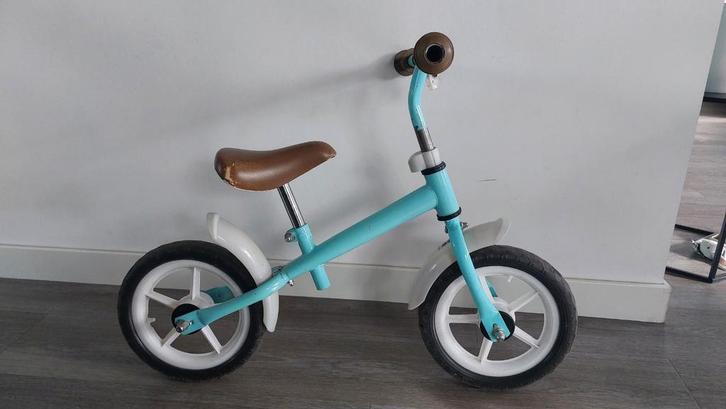 Mintgroen loopfietsje, Kinderen en Baby's, Speelgoed | Buiten | Voertuigen en Loopfietsen, Gebruikt, Loopfiets, Ophalen