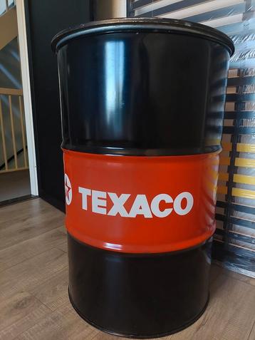 Texaco origineel benzine vat beschikbaar voor biedingen