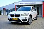 BMW X1 SDrive20i 192pk Centennial High Executive Aut. Navi|L, Auto's, BMW, 1998 cc, Euro 6, Wit, Bedrijf