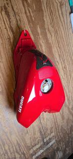 Te koop , Rode brandstof tank Ducati 848 , 1098 , 1198, Ophalen, Gebruikt