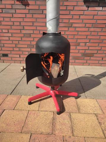 Tuinkachel🔥 Houtkachel 🔥Tuinhaard met pijp afneembaar  beschikbaar voor biedingen