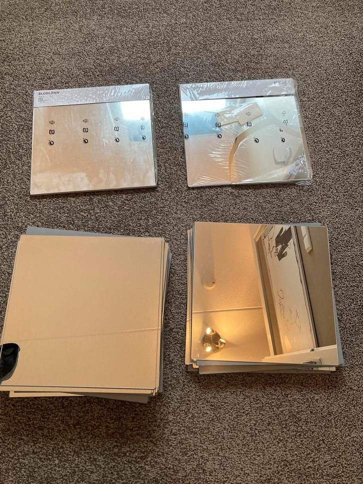 60 Blodlönn ikea spiegels 30x30, Huis en Inrichting, Woonaccessoires | Spiegels, Zo goed als nieuw, Minder dan 50 cm, Minder dan 100 cm