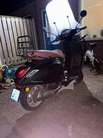 Vespa primavera, Fietsen en Brommers, Ophalen of Verzenden, Zo goed als nieuw, Benzine, Vespa