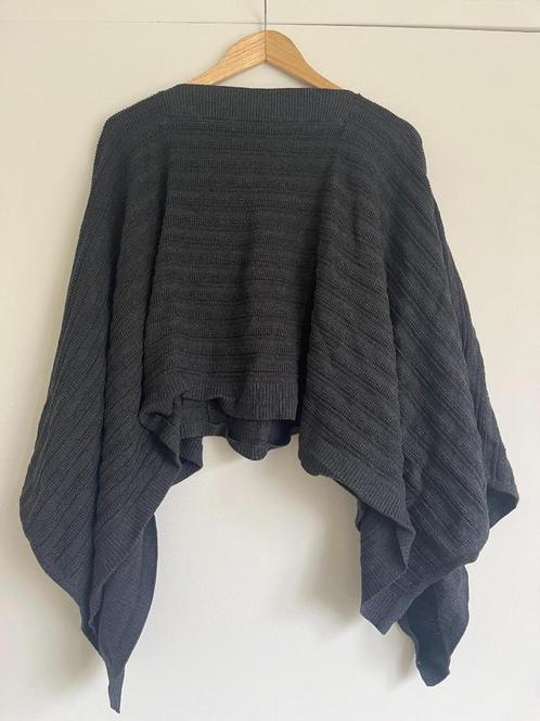 Lululemon poncho donkergrijs one size, Kleding | Dames, Truien en Vesten, Zo goed als nieuw, Maat 38/40 (M), Grijs, Ophalen of Verzenden