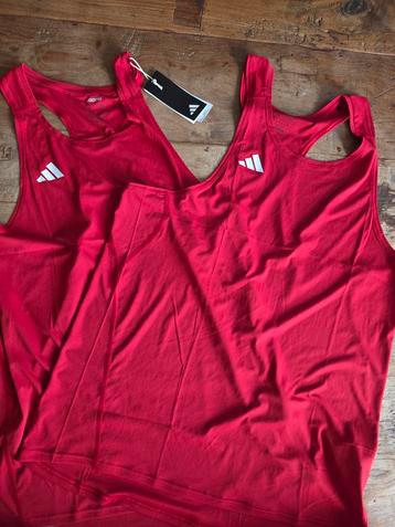 2x Adidas singlet, rood, maat M NIEUW  beschikbaar voor biedingen