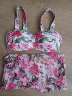 Bloemen bikini top hunkemöller M en pareo, Ophalen of Verzenden, Zo goed als nieuw, Bikini