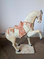 Chinese Tang Dynasty Style Terracotta Horse Figurine, Antiek en Kunst, Ophalen of Verzenden