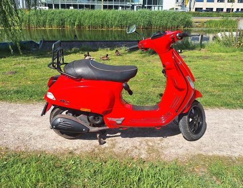 Vespa sprint 4 takt 2 klep motor 2011, Fietsen en Brommers, Snorfietsen en Snorscooters, Gebruikt, Vespa, Benzine, Ophalen
