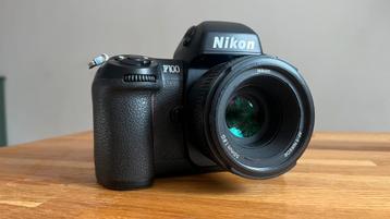 Nikon F100 met 50mm 1.8G - Zeer mooi! beschikbaar voor biedingen