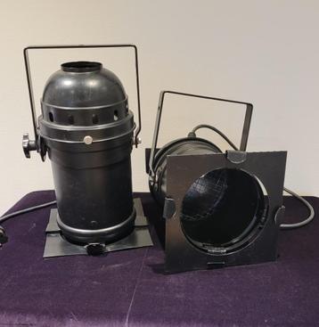 Diverse Admiral PAR64 met 1Kw perglas lamp  beschikbaar voor biedingen