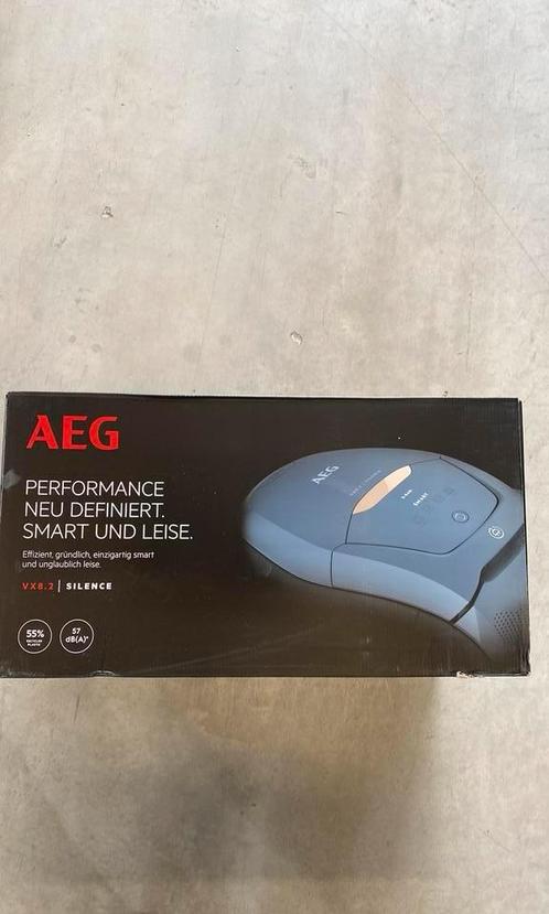AEG VX82-1-2CR - stofzuiger - doos beschadigd, Witgoed en Apparatuur, Stofzuigers, Nieuw, Stofzuiger, Minder dan 1200 watt, Ophalen of Verzenden