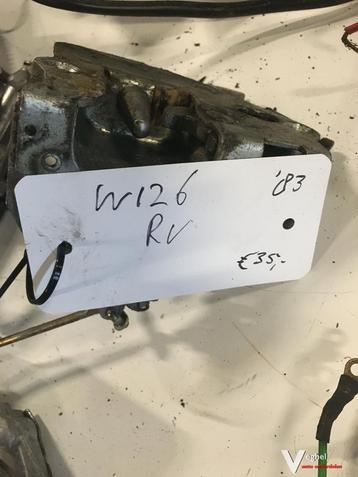 Mercedes W126 1983 Slotmechaniek Rechtsvoor beschikbaar voor biedingen