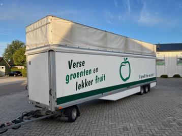 Bijzondere VREDEVELD aanhangwagen met MEGA luifel beschikbaar voor biedingen