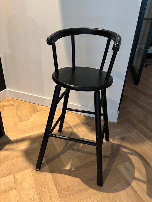 Kinderstoel IKEA, zwart, Huis en Inrichting, Barkrukken, Zo goed als nieuw, Hout, 1 kruk, Ophalen