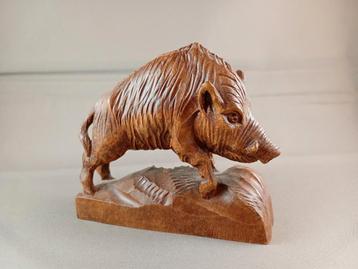 Houten Beeldje - Wild Zwijn beschikbaar voor biedingen