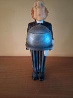 Butler met soeppot, Ophalen