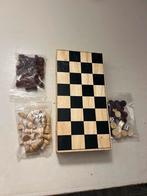 Schaakbord, Dammen en Backgammon Set - 3 in 1, Een of twee spelers, Ophalen of Verzenden, Zo goed als nieuw, Reisspel